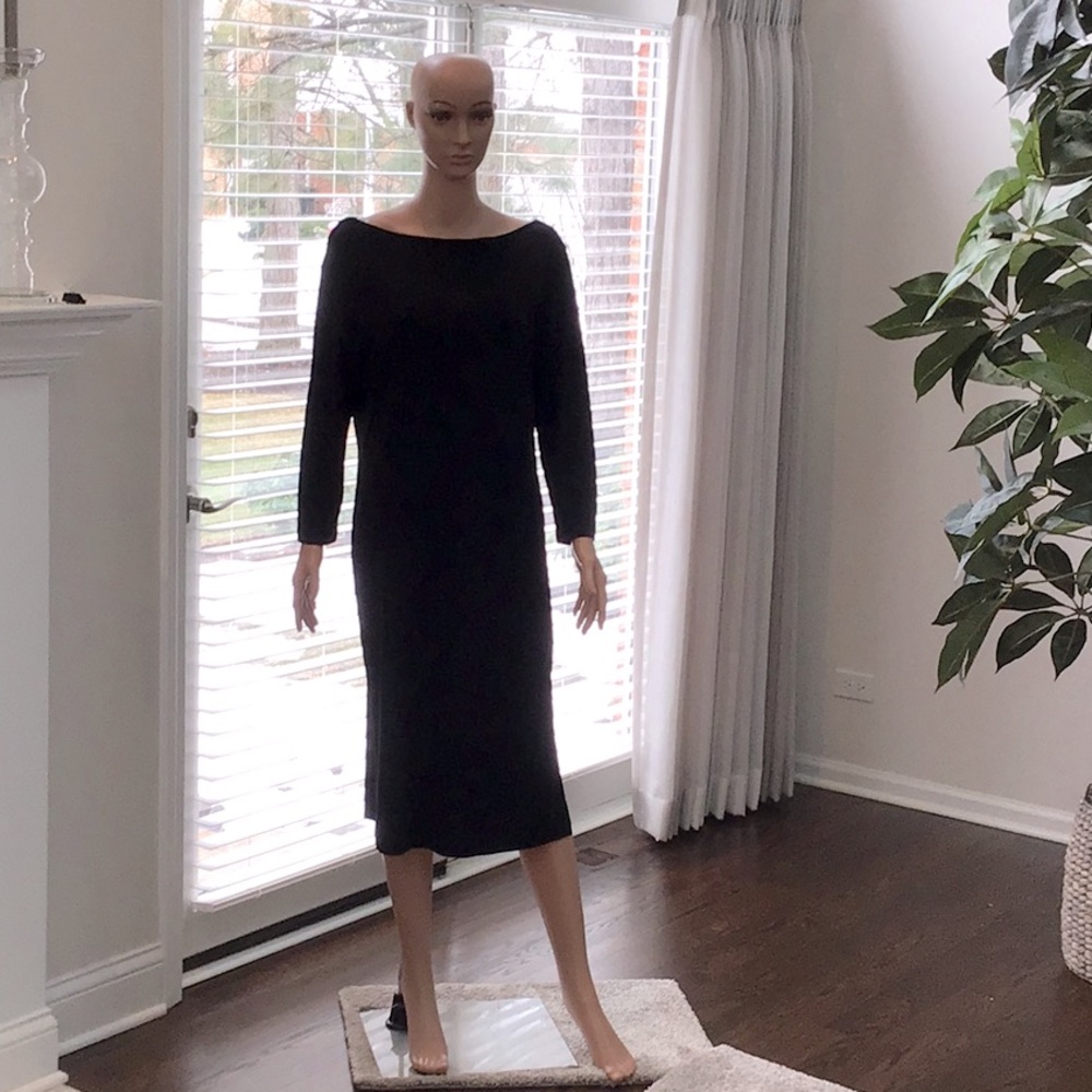 Black Finity Dress